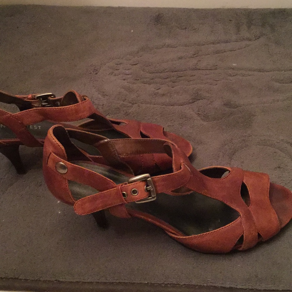 Low leather heels